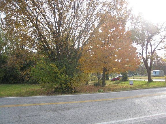 2nd image of 802 N Elliott Ave
