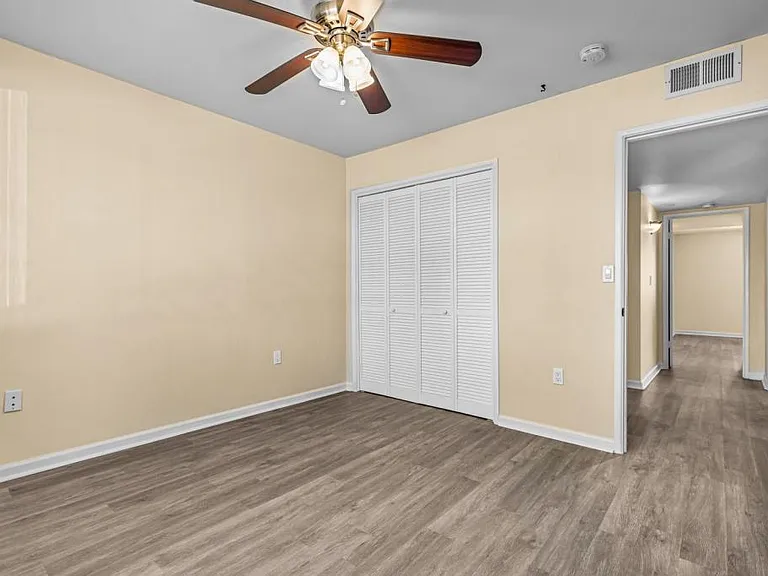 28461 Portsmouth Dr — Photo 23