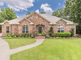 25 Southshore Cv, Maumelle, AR 72113
