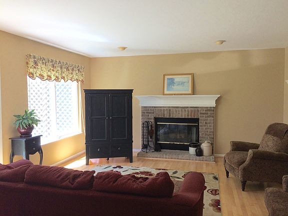 2nd image of 10069 Cedarwood Dr