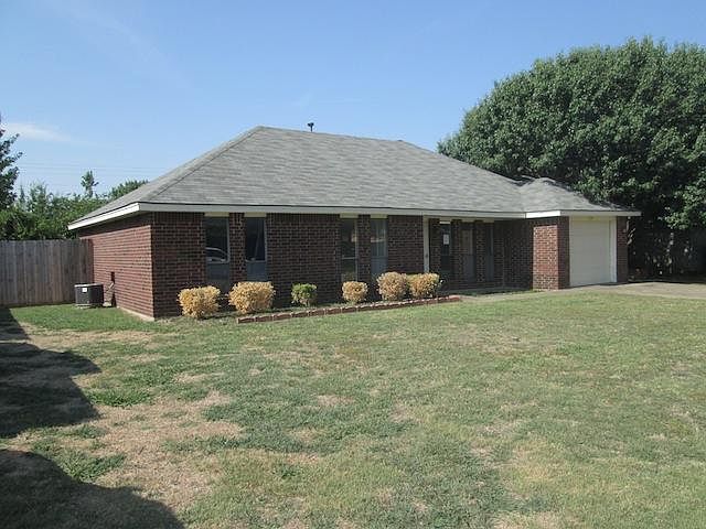 1st image of 124 Mesa Dr