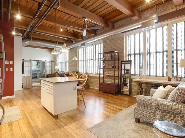 43 Charlton St APT B-102, Everett, MA 02149