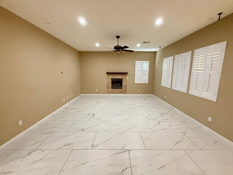 7743 Villa De La Paz Ave — Photo 11