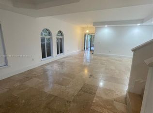 2566 Trapp Ave #1, Coconut grove, FL 33133