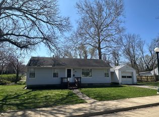 1501 W Columbia Ave, Champaign, IL 61821