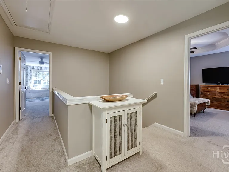 2221 Whippoorwill Rd — Photo 10