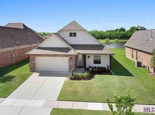 9288 Highland Oaks Ave, Zachary, LA 70791
