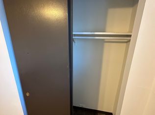 3 Park View Dr APT 7, Eldridge, IA 52748