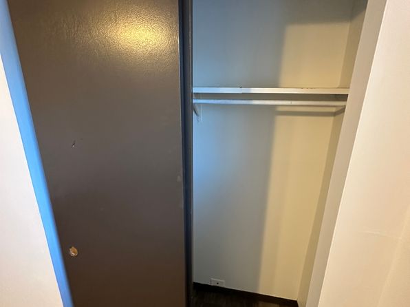 3 Park View Dr APT 7