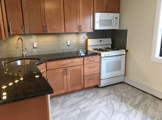 672 Fulton St APT 2, Farmingdale, NY 11735