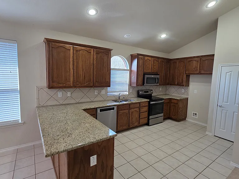 1 Sable Creek Blvd — Photo 5