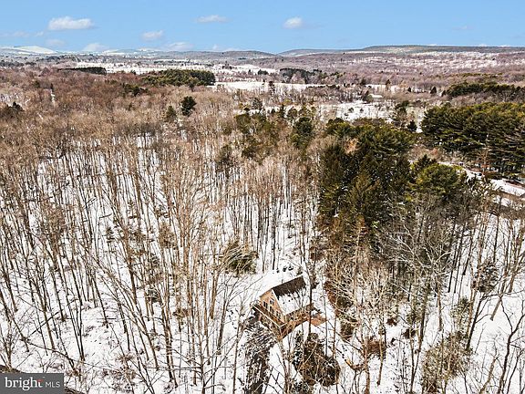 3rd image of 4664 Back Rd