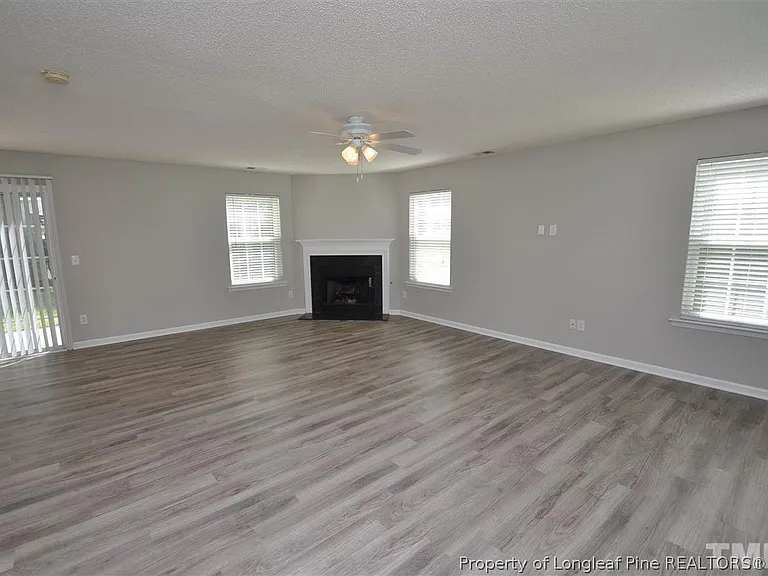5909 Rivercliff Ct — Photo 2