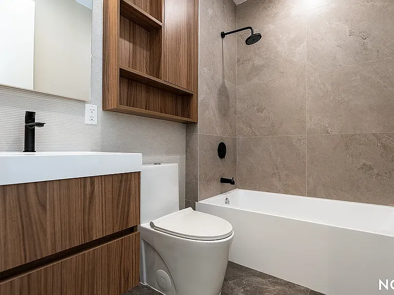 433 Sackett St #2B — Photo 9