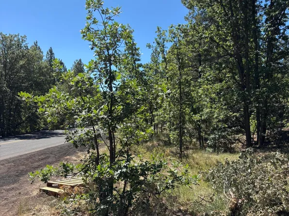 46 E Oak Dr, Munds Park, AZ 86017