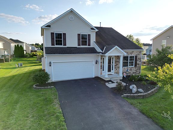 2nd image of 415 Saffron Dr