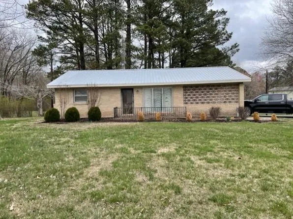 2225 India Rd, Paris, TN 38242