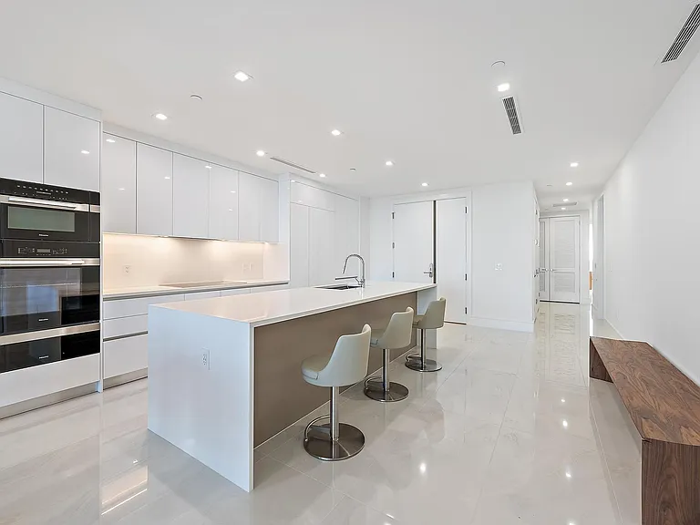 220 Lake Shore Dr #1008 — Photo 6