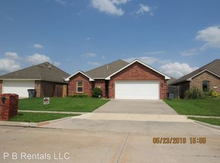 2304 SW 44th St, Lawton, OK 73505