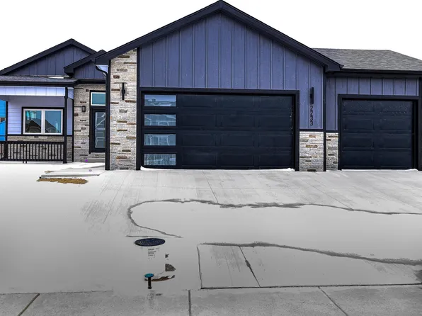 2233 Zuni Trl, Bar Nunn, WY 82601