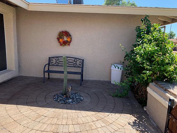 3rd image of 2705 S Yucca Cir