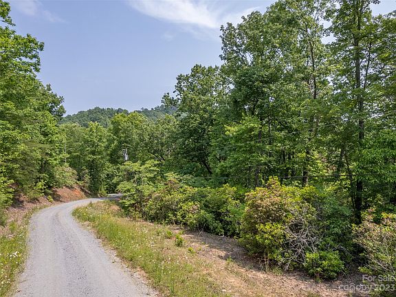 2nd image of 164 Oriole Dr
