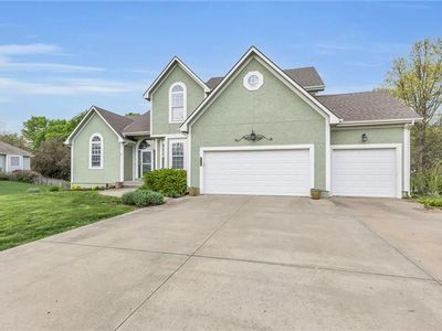 8660 Timber Trails Dr, De Soto, KS, 66018