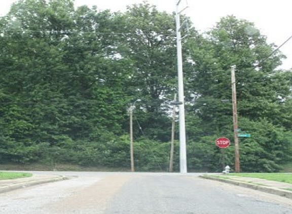 5th image of 118 W Frank Ave