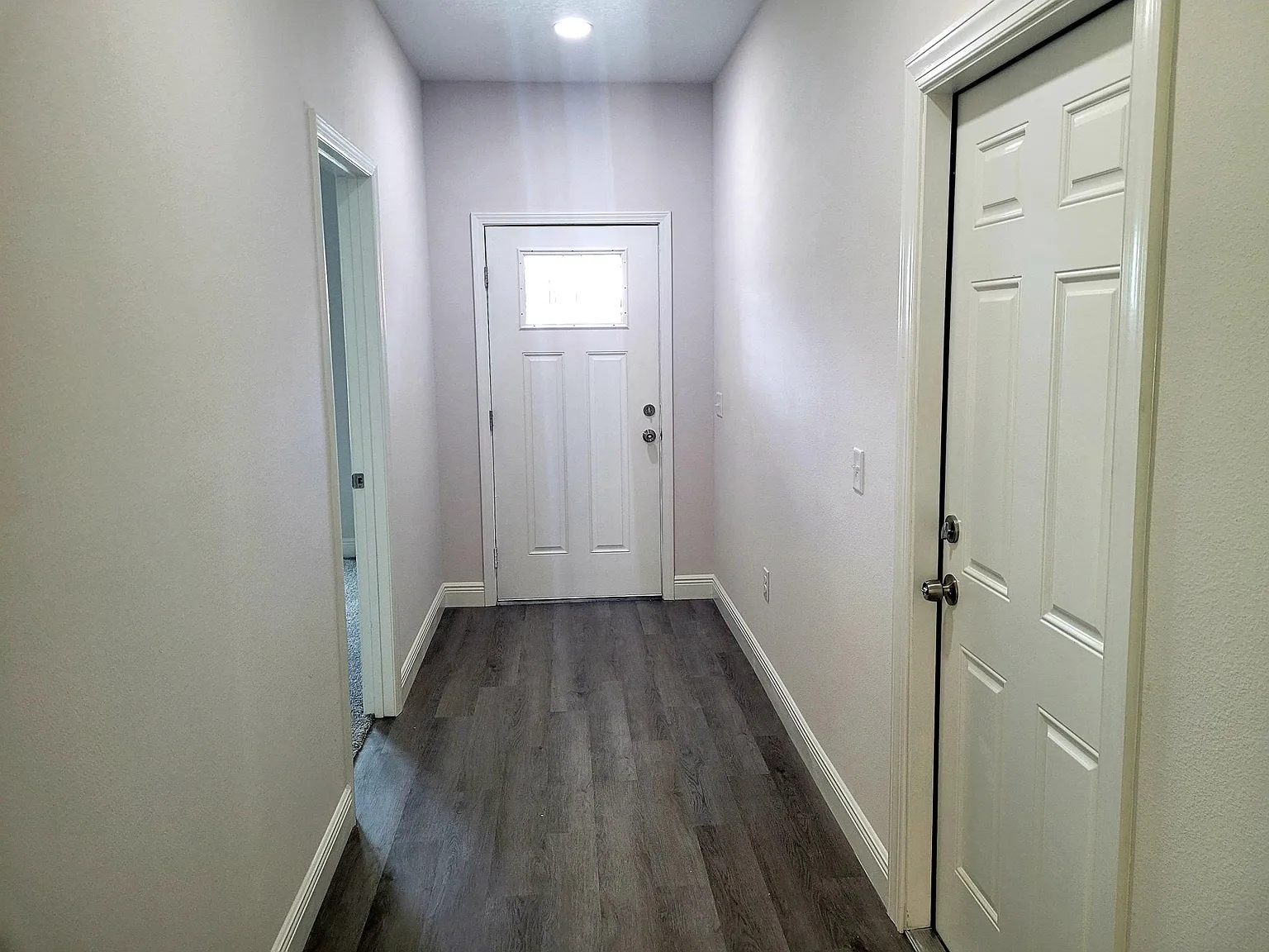 3 bed, 1358 sqft, $2,099 — Photo 4