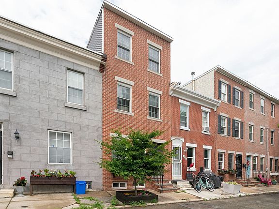 2nd image of 2357 Montrose St