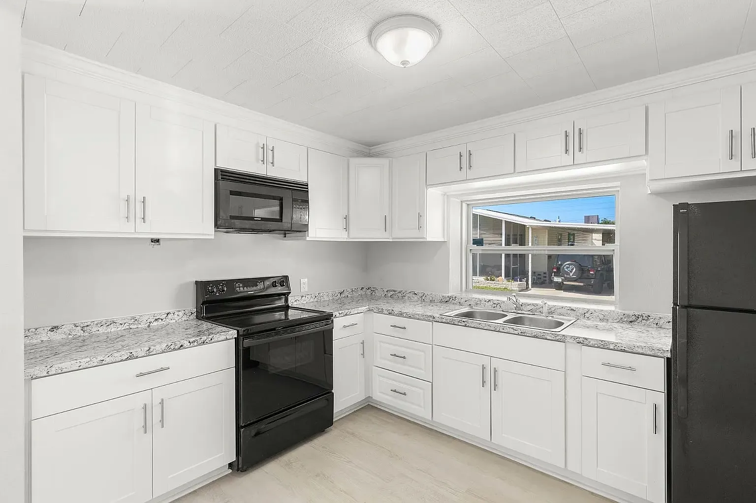 2 bed, $1,700 — Photo 1