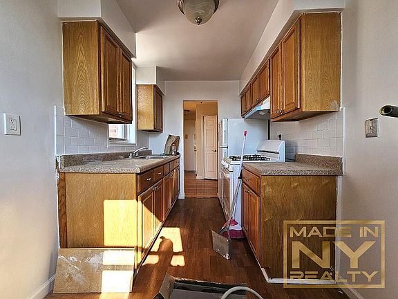2nd image of 22410 Jamaica Ave #3D