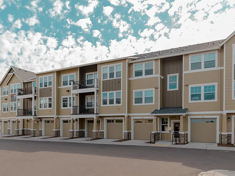 Abbey Creek Apartments — Photo 35
