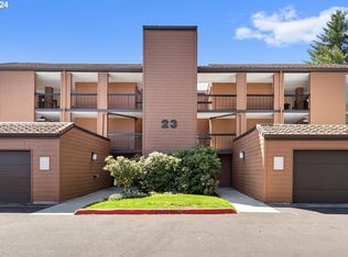 174 Oswego Smt, Lake Oswego, OR 97035