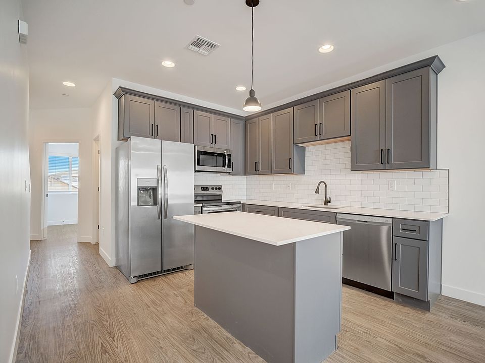 1st image of 3725 E Earll Dr #3B-3Ba-1306Sqft