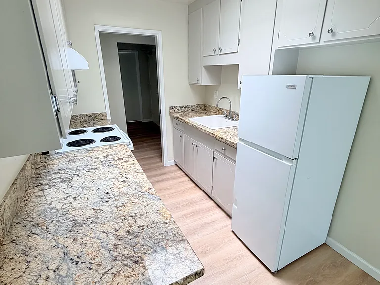 222 N Willard St #3 — Photo 2