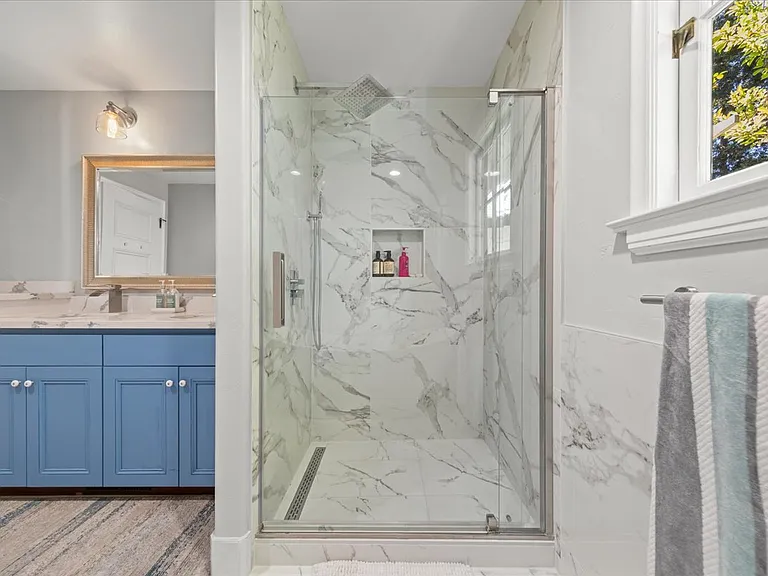 16995 Pine Way — Photo 35