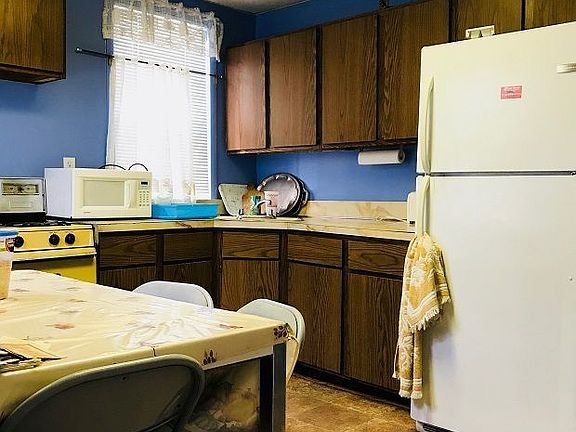 4th image of 6338 Saunders St