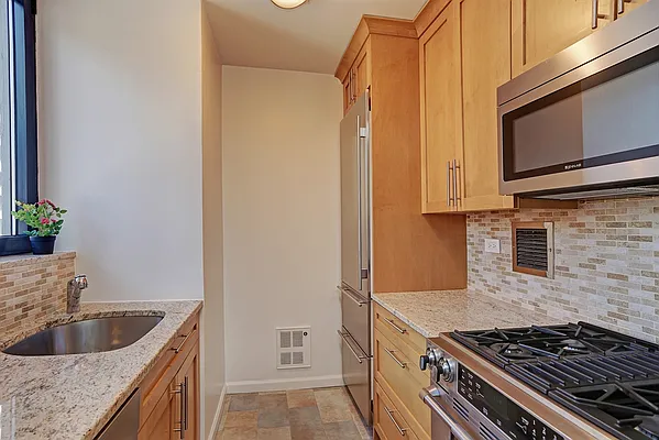 Rented by Corcoran | media 10