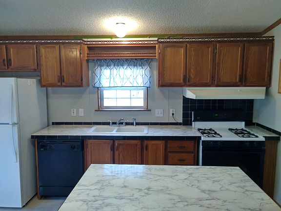 2nd image of 3109 NE 118th Ter