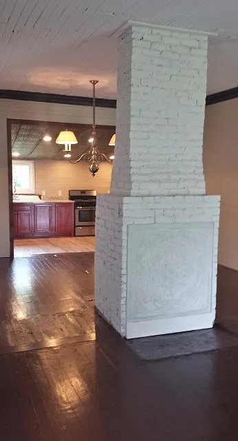 2 bed, 1550 sqft, $2,400 — Photo 2