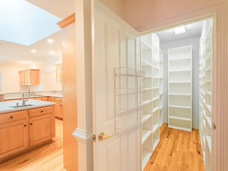 785 Glenwood Dr — Photo 18