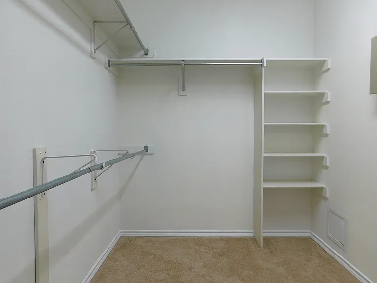 2701 Clark Dr — Photo 21