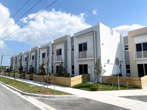 2nd image of 24600 SW 129th Ave #3-A