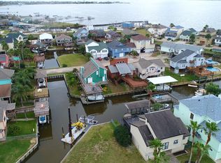 1211 23rd St, San Leon, TX 77539