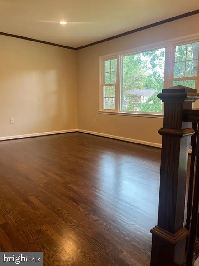 4 bed, 2.5 bath, 1818 sqft, $3,100 — Photo 4