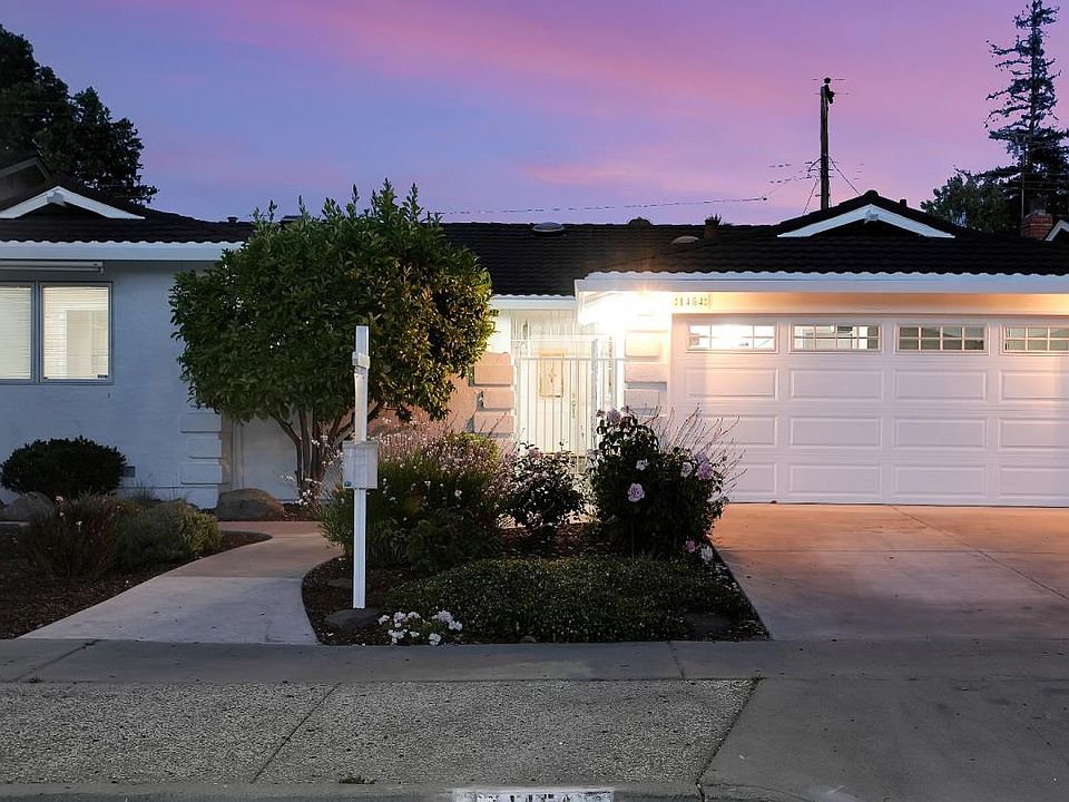 1st image of 1454 Pine Grove Way