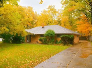 345 Royal Oak Blvd, Richmond Heights, OH 44143