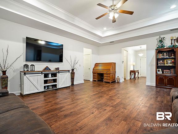 5th image of 9215 Ofallon Dr