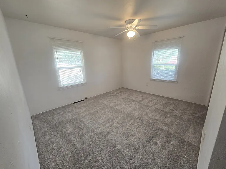 3820 Meadow Ln — Photo 10